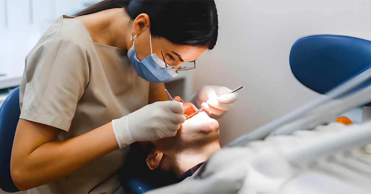 What Do General and Cosmetic Dentists Do?