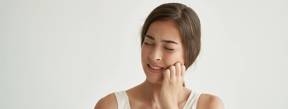 Yarı Gömülü 20'lik Diş Belirtileri ve Çözüm Önerileri